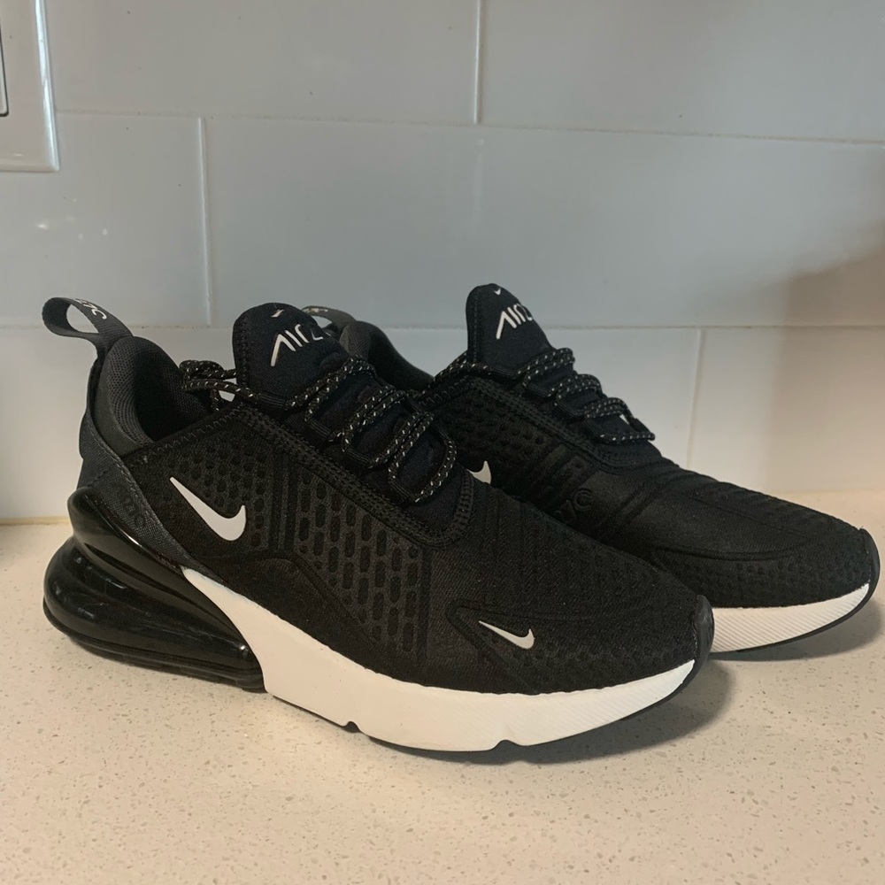 Nike Air Max 270